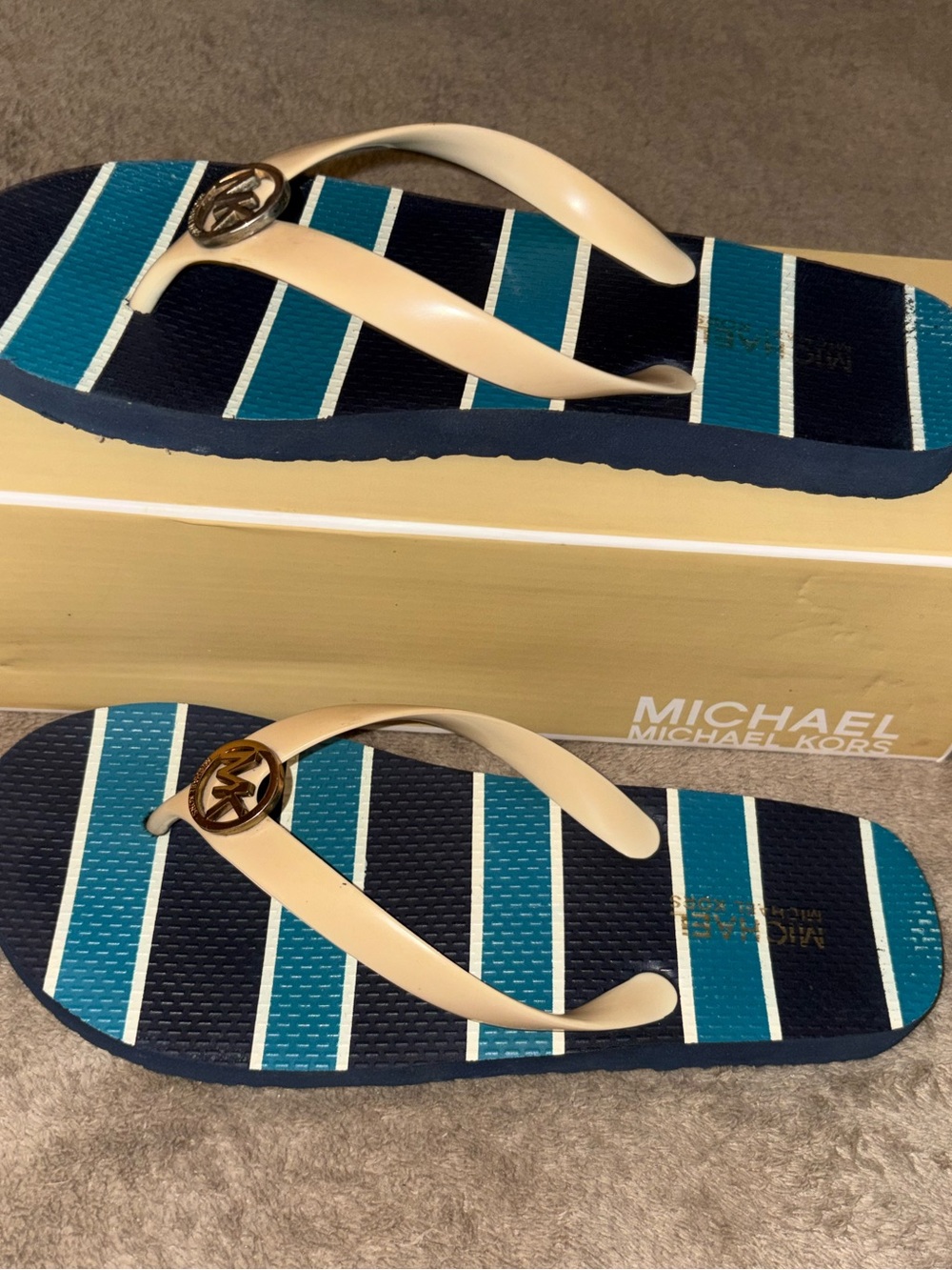 Flip-flops (sandal)